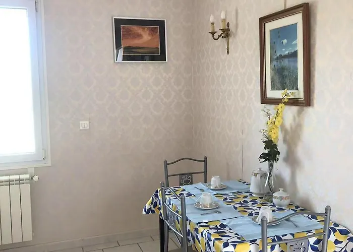 Jolie En Provence! Pierrevert