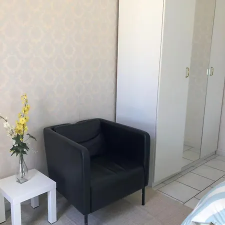 Apartment Joli In Provence
